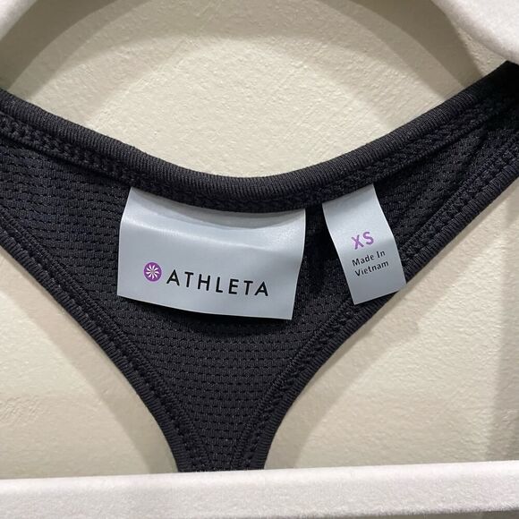 Athleta Black Swift Reach And Restore Built-in Bra Tank Top - Size: XS - Picture 3 of 10